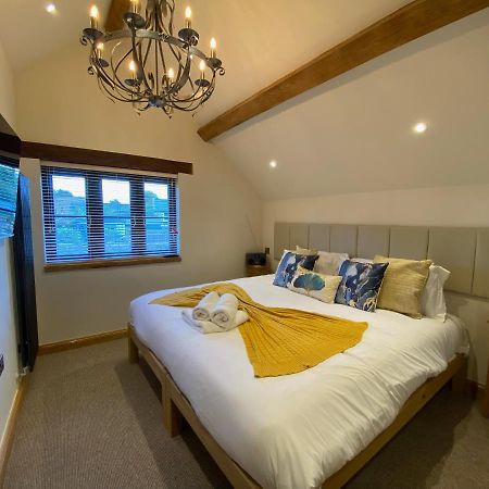 Folly Cottage & The Old Forge Colerne Esterno foto