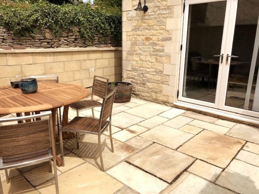 Folly Cottage & The Old Forge Colerne Esterno foto